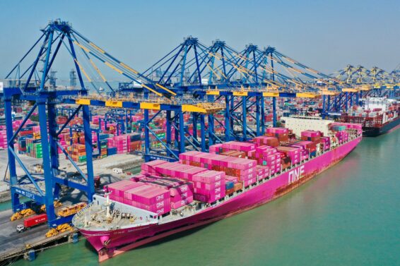 APSEZ_MundraPort (1)